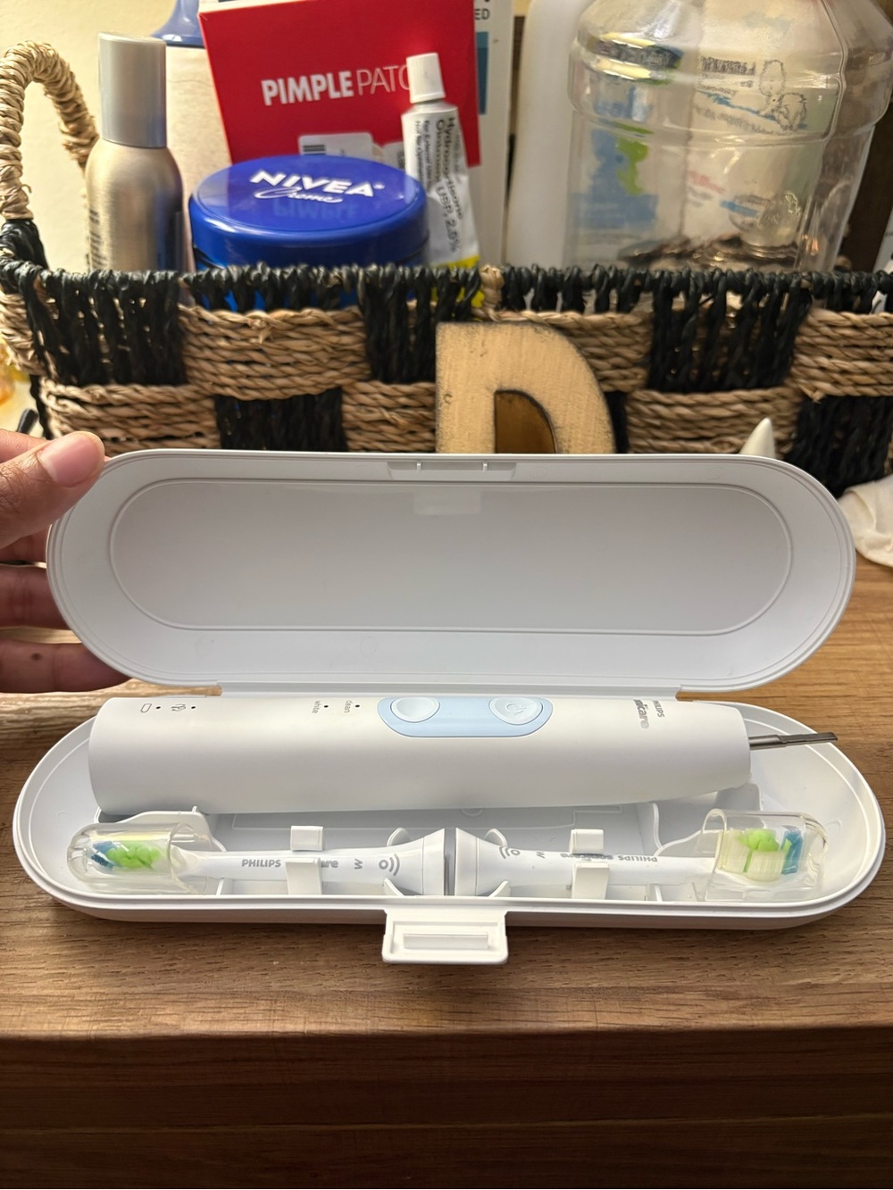 Philips White Electric Toothbrush Kit with Travel Case and Extra Heads